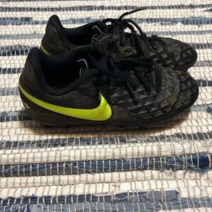 Nike Kids Black and Neon Soccer Cleats